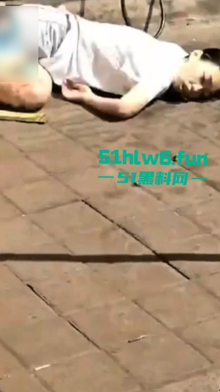 辽宁沈阳发生灭门惨案，在天山路亚明市场为争夺卖菜摊位产生冲突，男子拿猪肉刀当街杀害一家三口。-7