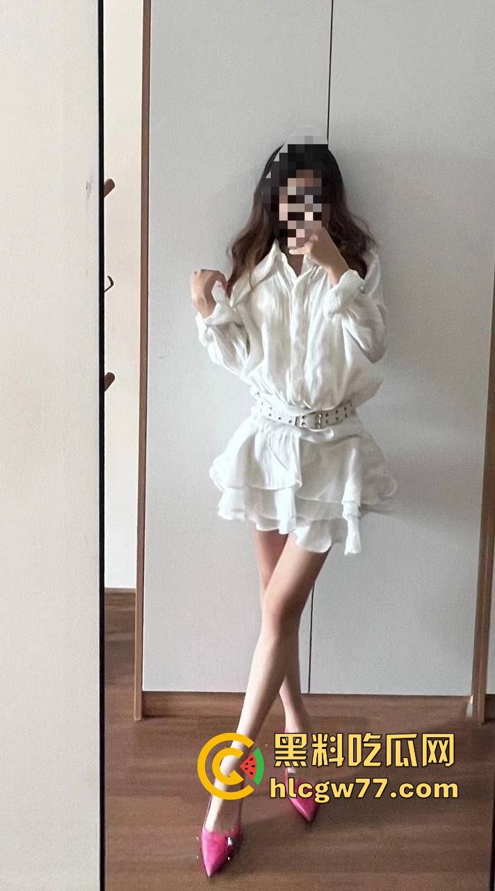 极品颜值精神小妹【刘艳】露脸性爱视频泄密 口交女上多姿势爆操 私密黑历史被前男友曝光!-2