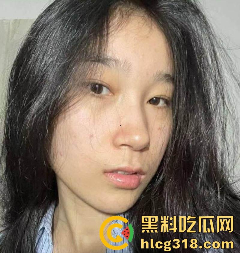 辽宁传媒学院【林娇娇】与男友性爱纪实,高清摆拍对白精彩,穿着情趣丝袜套装 被各种姿势肆意玩弄!-4