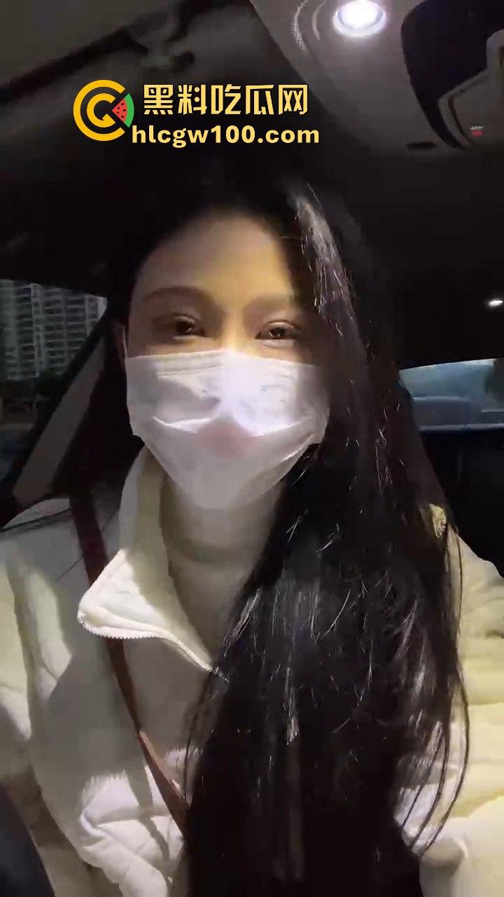 云南保山市君悦广场男子【王麒麟】表白成功，不料给正牌女友抓包，时间管理大师错误案例！！-2