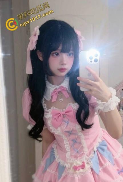 叔叔激情安慰娇羞侄女：甜蜜密会中，美乳爆操，湿润嫩穴疯狂滑动，酒店狂欢，欲望与真情尽显！-2