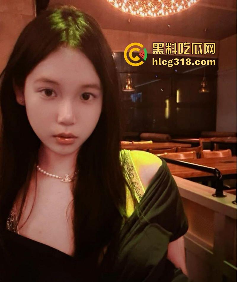 极品反差尤物【陈丽颖】裸聊视频曝光!高颜值巨乳学妹玩网调,接受各种挑逗指令,揉奶到自慰淫靡不堪!-2