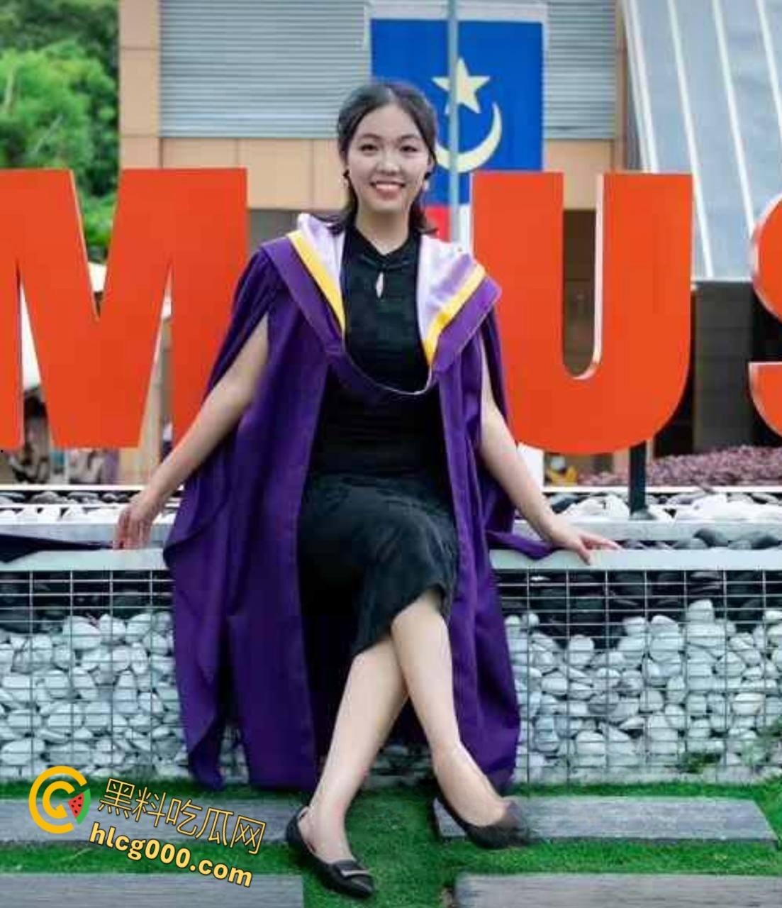 河北保定物理老师【宋津莉】,校内教书育人,校外吃屌母狗,私下戴眼罩调教SM,老师都这么会玩吗 !-2