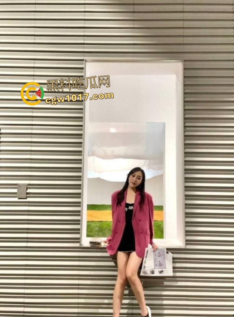 语文老师【蒙琪微】想学BBOX,被男友骗舔鸡巴能学会,天天舔没学会反而淫叫精通,男友说这也算学会了!-1