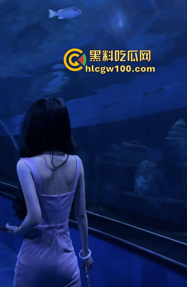 山东广饶顶级烂货『王艺珊』曝光 脚踏两条船骗钱挨操挨肏 订婚还瞒着1号男友 性爱视频转账记录全网疯传!-11