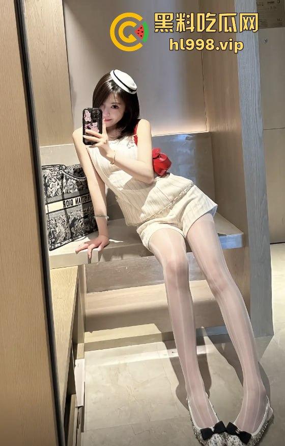 河南抖音小网红『王格格』遇上假富二代,幻想成阔太结果被骗光身子,做爱视频流出真是人财两空!-4