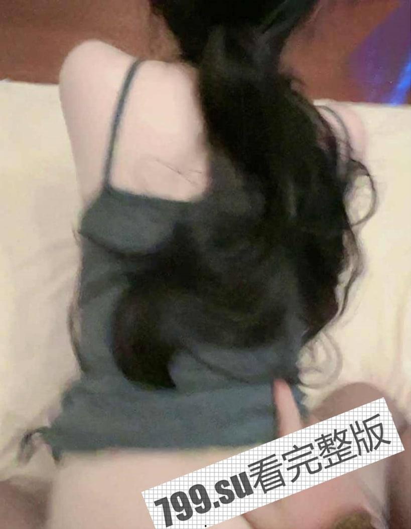 痴迷姐弟恋『姐姐的小飞棍』新作 - 求姐姐穿灰丝袜足交 然后后入爆操-5