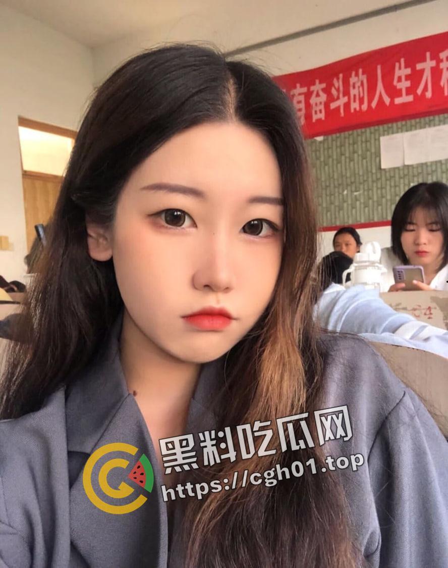 山东潍坊专升本精神小妹被调教 粉嫩鲍鱼经验却丰富 口活把蛋蛋都要吸出来-2