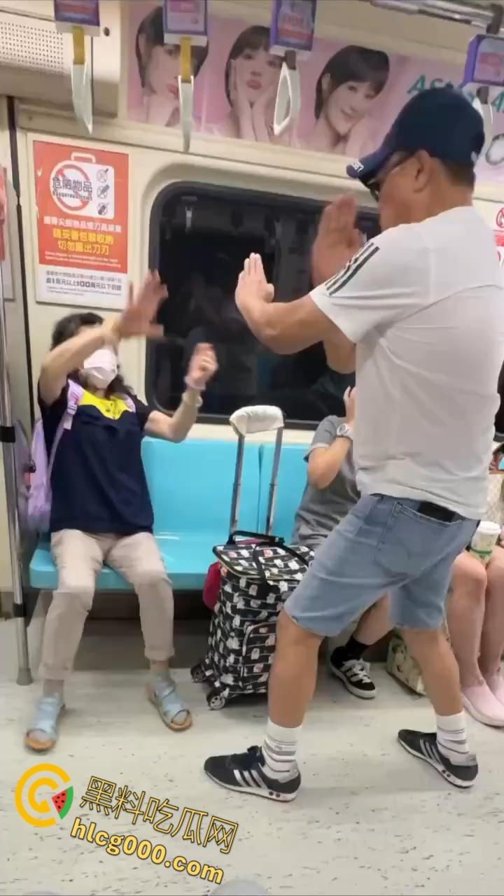 台北地铁上演魔法大战!阿伯阿嬷座位之争秒变咒术对决,乘客笑到扶墙,这波是哈利波特vs.邓布利多?-1