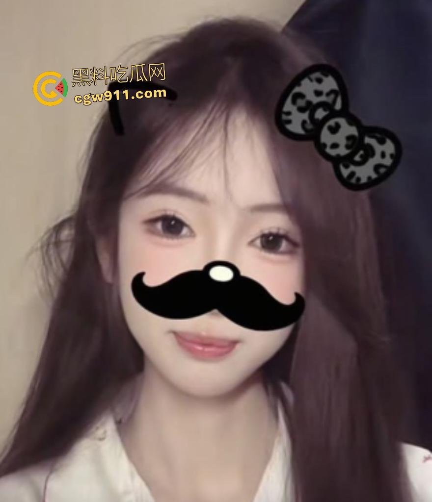 中国民航大学空乘女神【林薇】,跪舔露脸深喉口交,无套后入爆操成母狗,没想到床上服务也这么好!-1