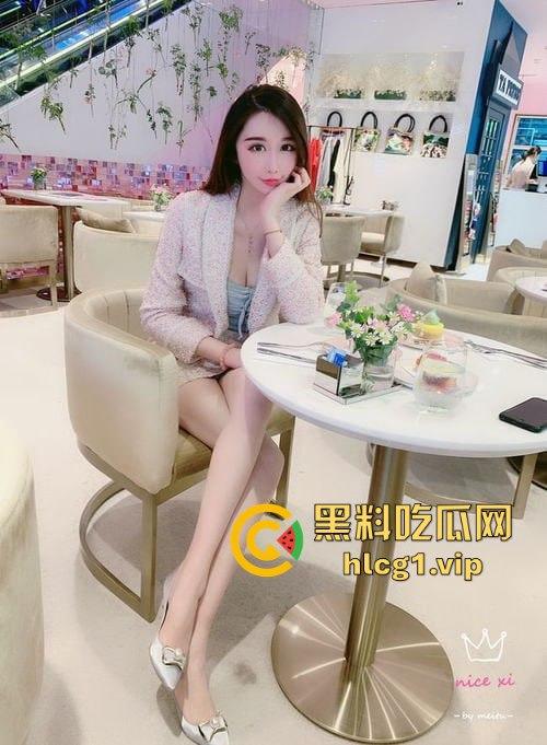 中国超模『裴希西』与富二代男友异国裸聊视频曝光!全球超模大赛上海冠军私密调情画面流出!-10