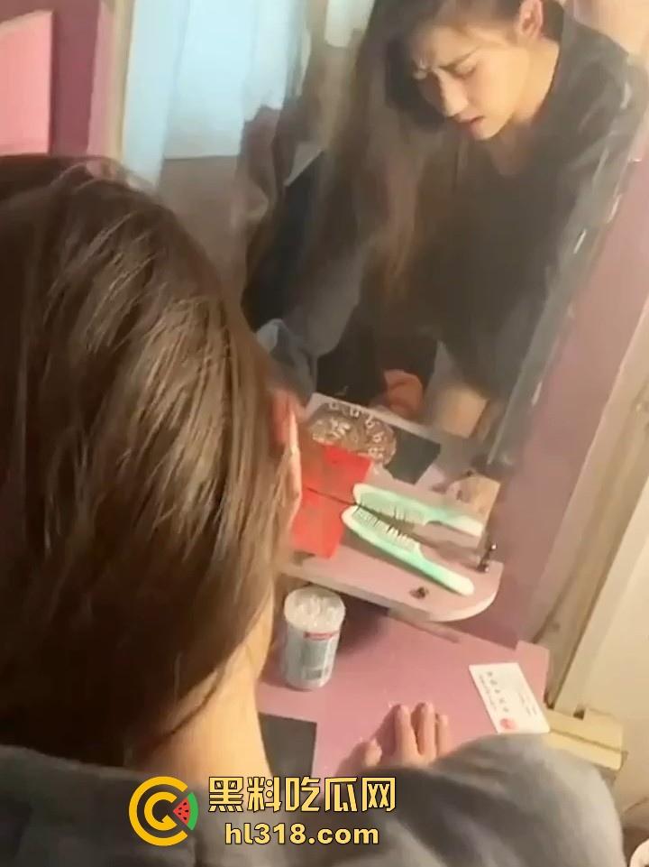 土豪重金包养,哈尔滨工业大学性感学妹【杨绍琳】颜值高身材好,奶子也大后入狂操,内射口爆样样精通!-4