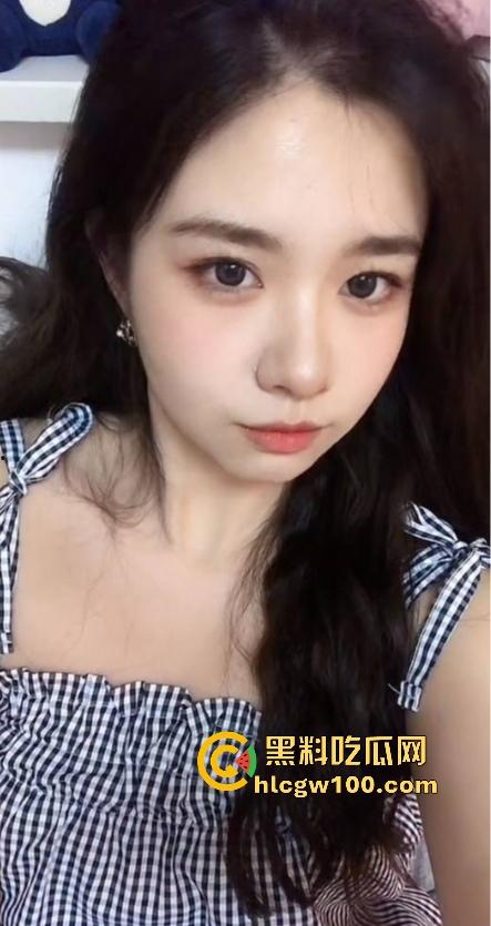 南开女研究生【孙雪瑶】被内射全程露脸,肥臀后入高潮不断,吃鸡时的陶醉表情成最大看点!-2