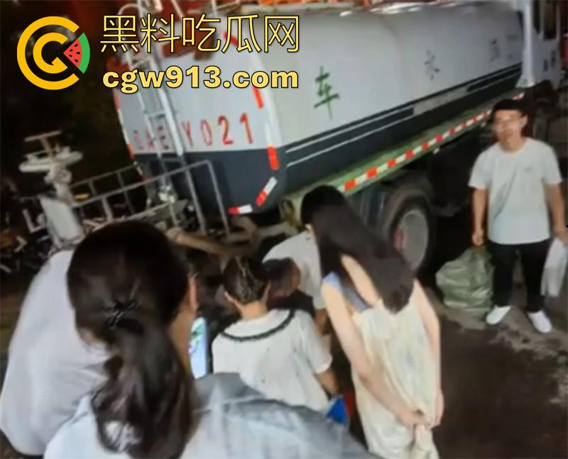 沈阳师范大学集体中毒？竟是感染诺如病毒，是有人投毒还是水箱太脏？中毒学生和老师已经全被抬走！-8