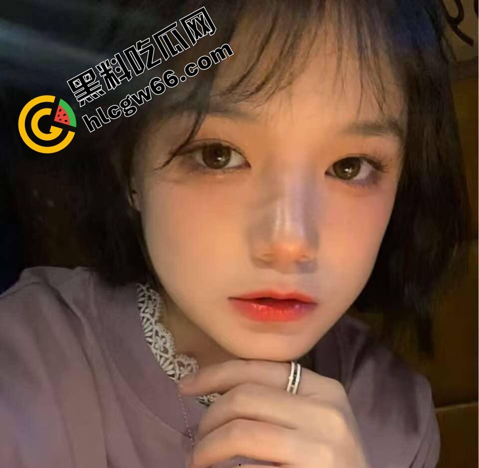 沈阳城市学院骚妹【张雨婷】白天端庄课代表,晚上酒店被操的逼水喷床单母狗体质拉满!-6