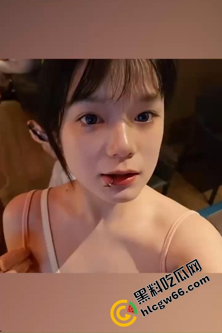 沈阳城市学院骚妹【张雨婷】白天端庄课代表,晚上酒店被操的逼水喷床单母狗体质拉满!-9