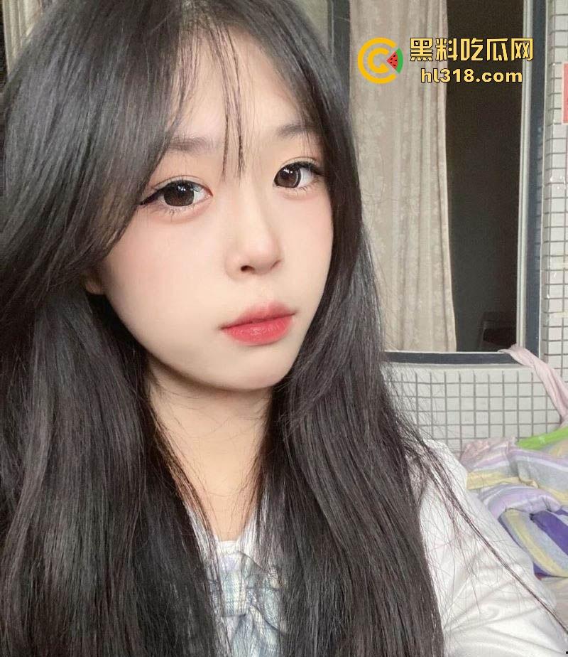 黑龙江极品萝莉【刘文玲】约炮视频曝光，反差母狗相约车震，后排极限口交骑乘，敏感小穴高潮颤栗不止！-4