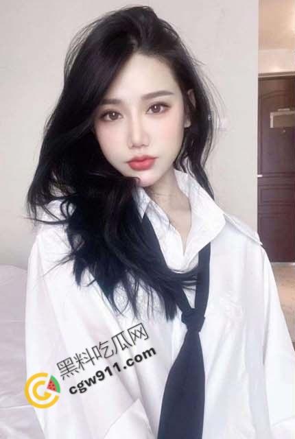 海角大神爆操姐姐！趁姐姐洗碗的时候，洗碗间隙，偷偷爆操，姐姐承欢，炽情爆操只为极致愉悦-1