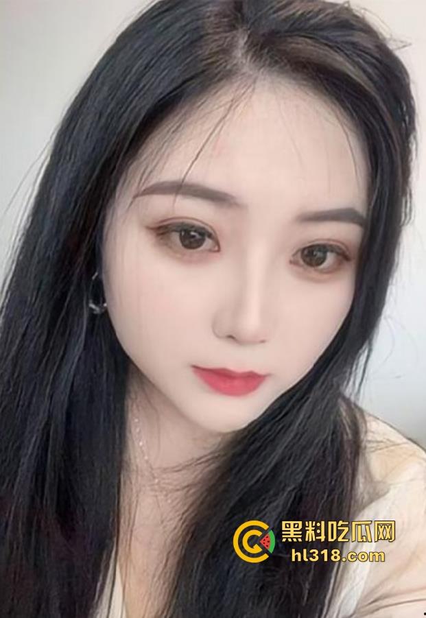 海角乱伦，发情婶婶身穿古装肚兜疯狂色诱，美艳熟妇饥渴舔弄，被无套爆操内射！-2