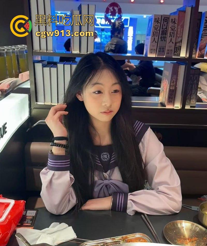 杭州工商职业学院【张慧语】骚逼反差小母狗，豪乳傲然挺立，舌钉口活销魂，黑丝翘臀入到失魂！-3