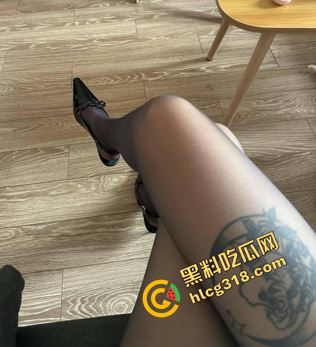 武汉瓜友线下约到专业M小母狗,见面装备齐全调教一顿玩,照片比视频更带感,真会玩的女的全在圈里!-4