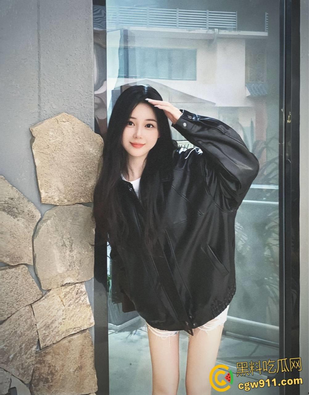 推特约炮大神【我的枪好长】,约炮高颜值白丝JK制服,蜜桃臀尤物女神被猛烈打桩,娇喘声格外动人 !-2