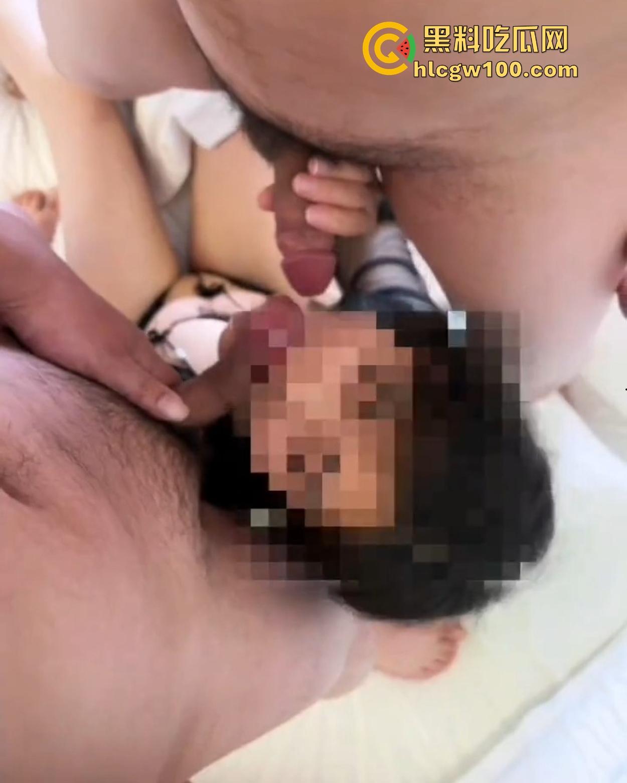 深圳罗湖换妻神人『fordr』高铁露出预热,酒店变身榨汁机,边吃老公鸡巴边被单男狂插,这骚嘴输出真顶!-7