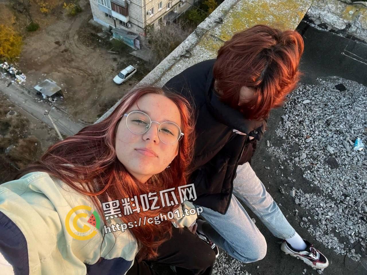 外网疯传 伏尔加格勒两女生跳楼自杀 死前发布甜美自拍 现场收尸视频流出 血腥慎点-3