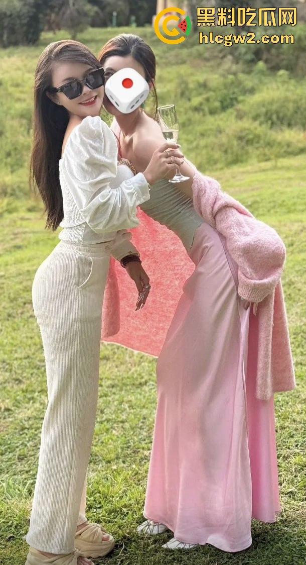 卖逼实捶!深圳网红布丁猫超顶犯罪级身材太诱人 业务太多还得预约 21分30秒千元包夜视频曝光-11