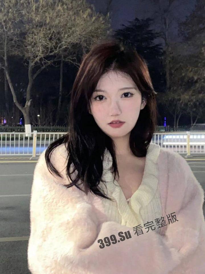 西安极品反差婊 林美鑫 一个月三万包养费 口活技术非常nice 物超所值的小骚逼 与金主性爱视频流出-2