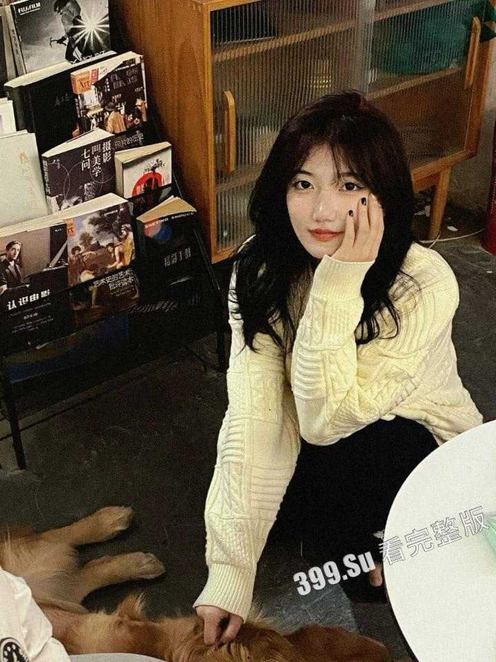 西安极品反差婊 林美鑫 一个月三万包养费 口活技术非常nice 物超所值的小骚逼 与金主性爱视频流出-4