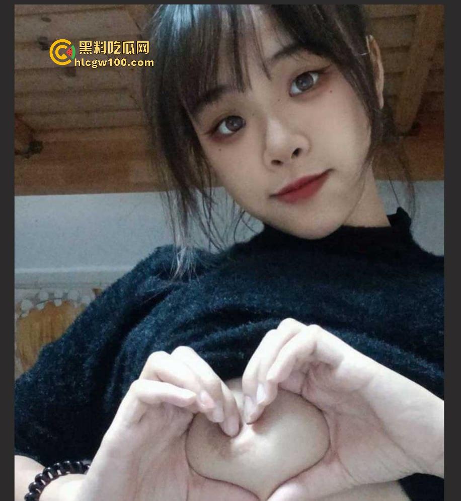 曲阜师范大学大三骚妹【李欣茹】宿舍自拍流出,清纯脸掩不住浪劲,小菊花掰开摆拍,骚得一塌糊涂!-6