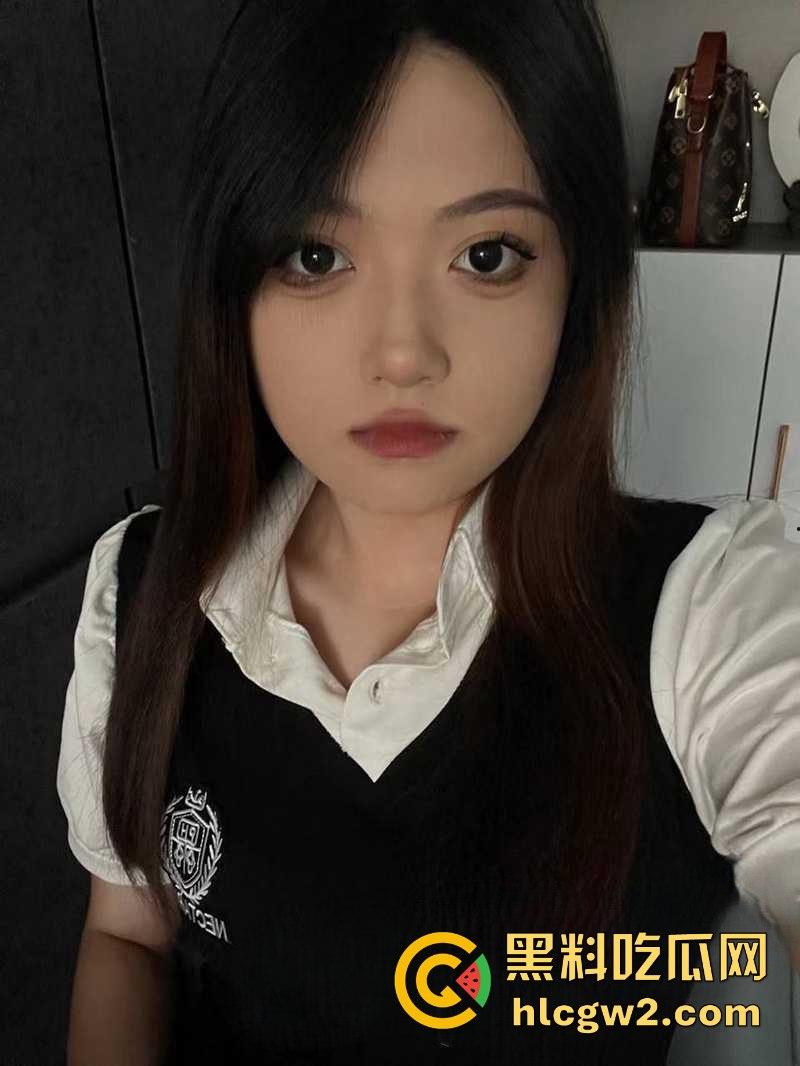 石家庄师范大学『常婉君』分手后惨遭曝光做爱视频!白嫩骚货姿势撅得销魂 ,被操得全身抽搐发软!-1