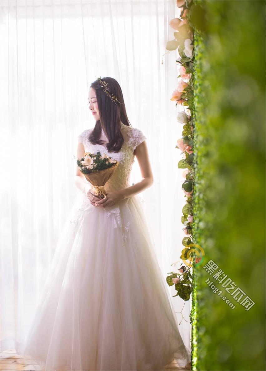 反差婊母狗吴新园曝光!职业护士化身骚母狗JK,绿帽老公泄密视频全网疯传!-4