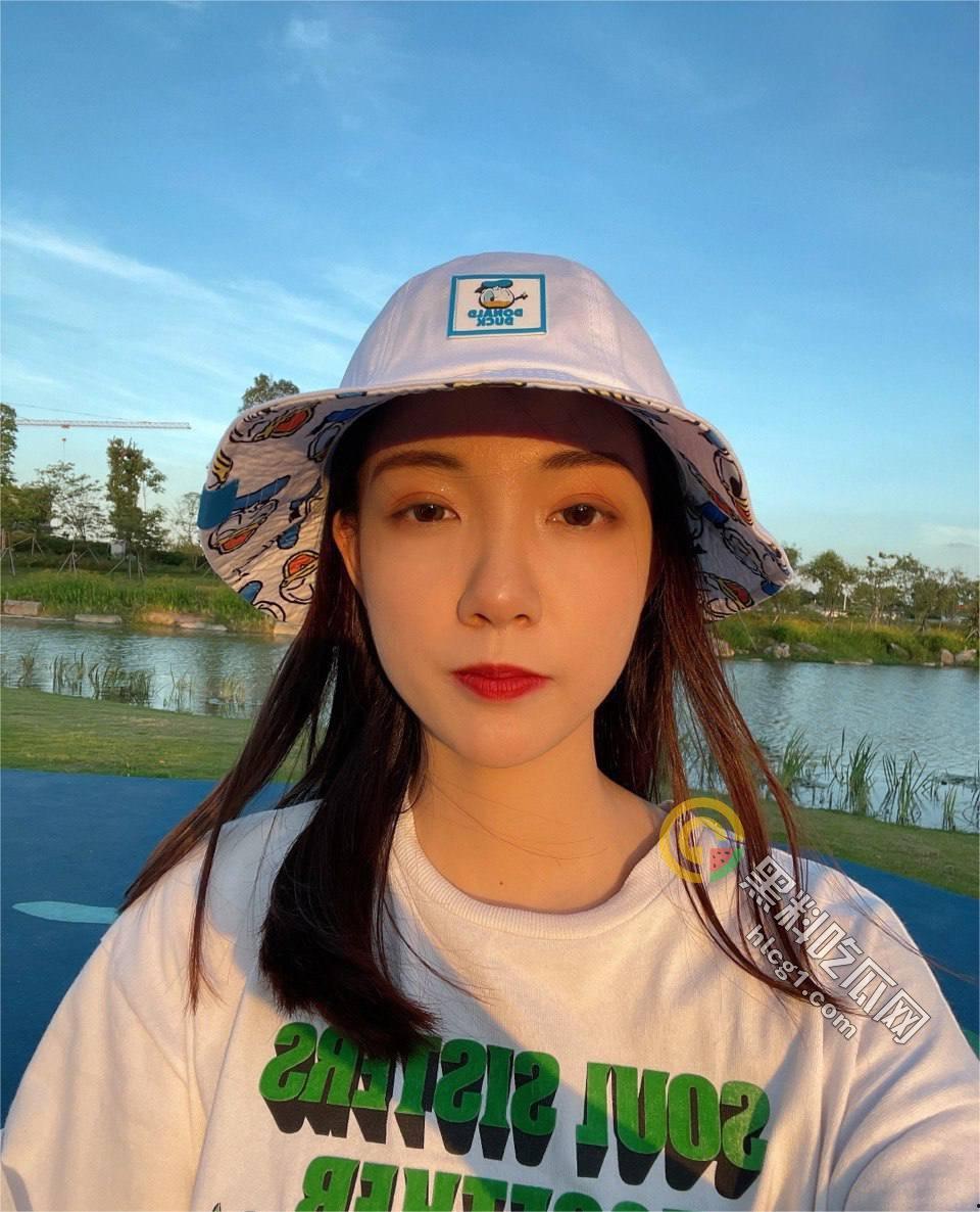 反差婊母狗吴新园曝光!职业护士化身骚母狗JK,绿帽老公泄密视频全网疯传!-9