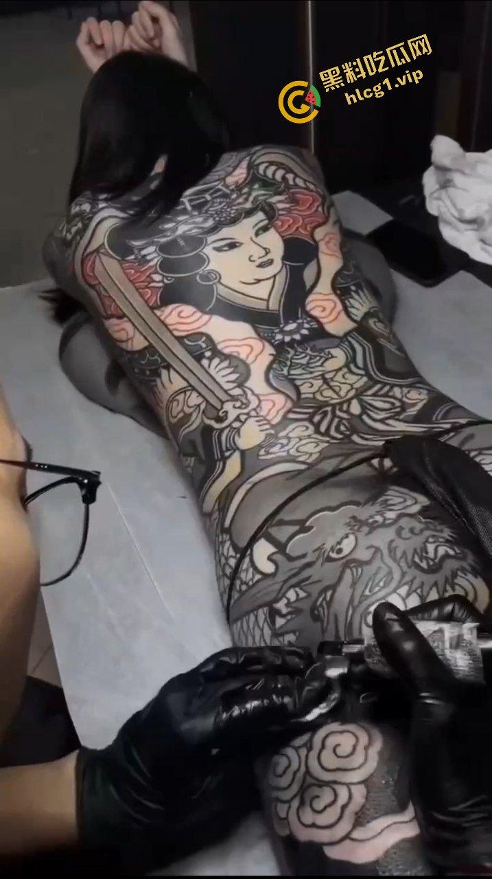 盘点各路 精神妹社会姐纹身!纹逼纹奶子 只为彰显母狗风范!-4