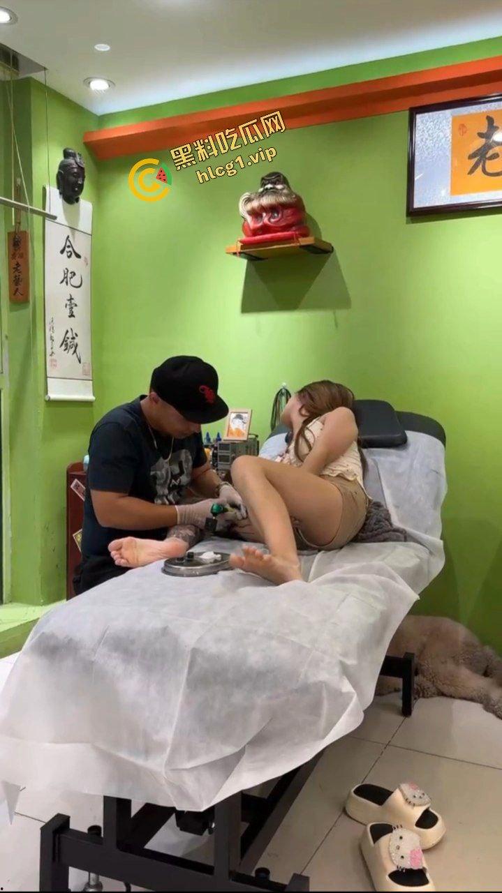 盘点各路 精神妹社会姐纹身!纹逼纹奶子 只为彰显母狗风范!-13