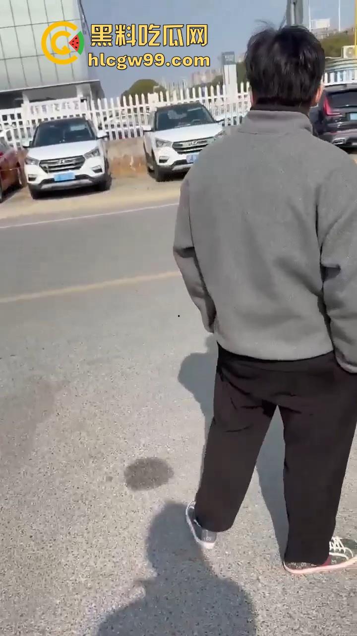 极氪汽车极品反差女销售【沈玥辉】出轨同事,还签什么忠诚协议真搞笑,绿帽哥一怒之下曝光性爱视频!-11