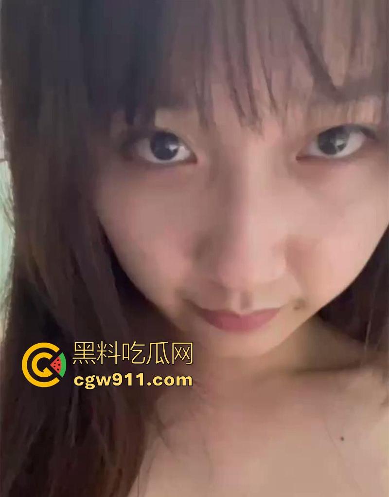 哈尔滨清纯反差人妻【廖文慧】绝色少妇浴室全裸玩露出,露脸揉奶抠穴自慰,淫浪骚劲十足,妥妥的反差人妻!-2