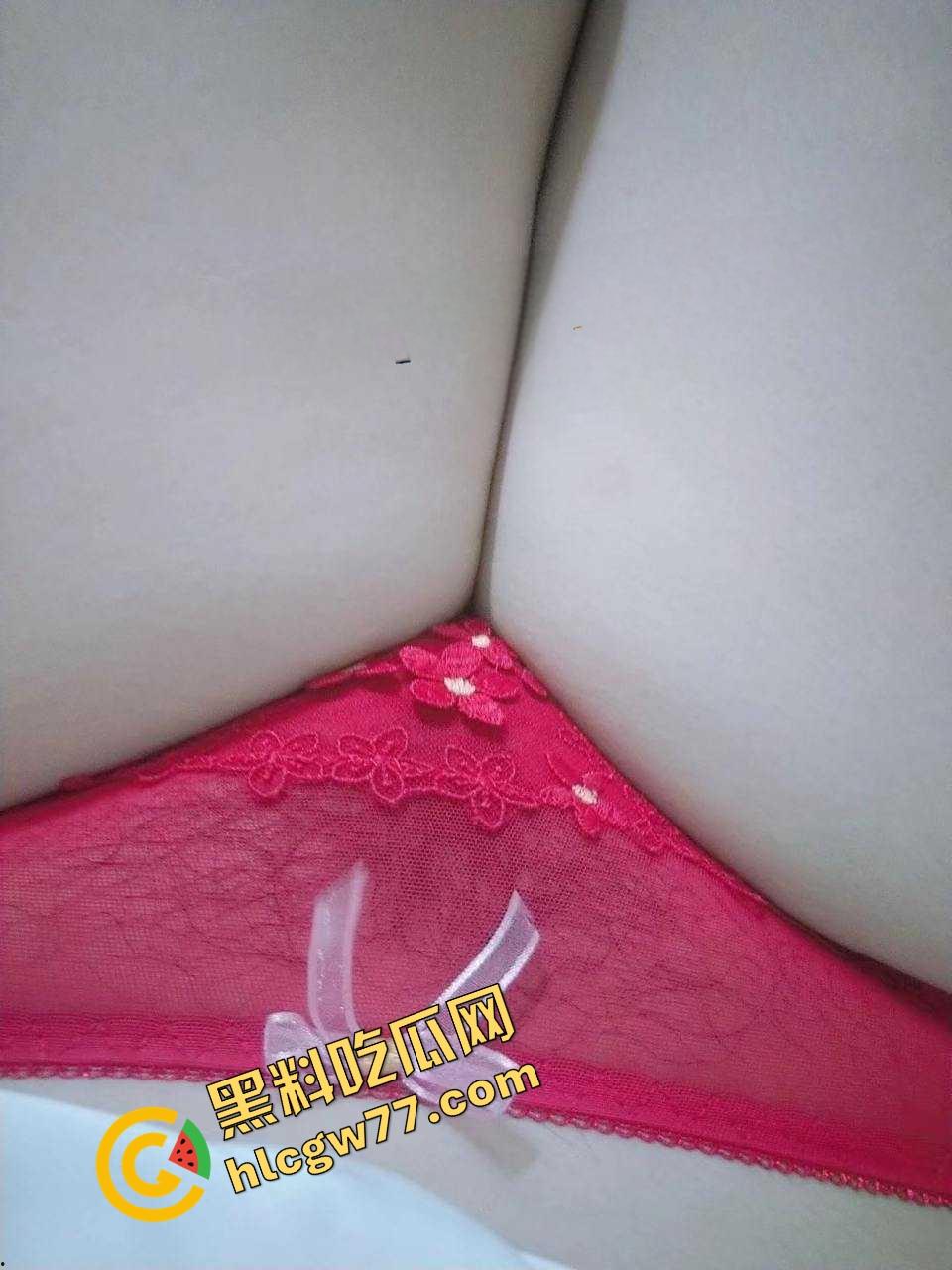 马鞍山震碎三观,硕博夫妻默许淫妻母子乱伦,韵味妈妈做亲儿性启蒙,聊天记录视频曝光!-17