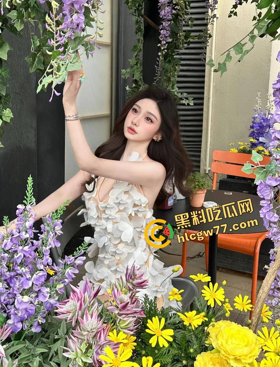 520没炮打?那你就看看马来西亚骚主播倒立插阳具跳蛋双开,光速射爆,吊打国内一众黄播!-4