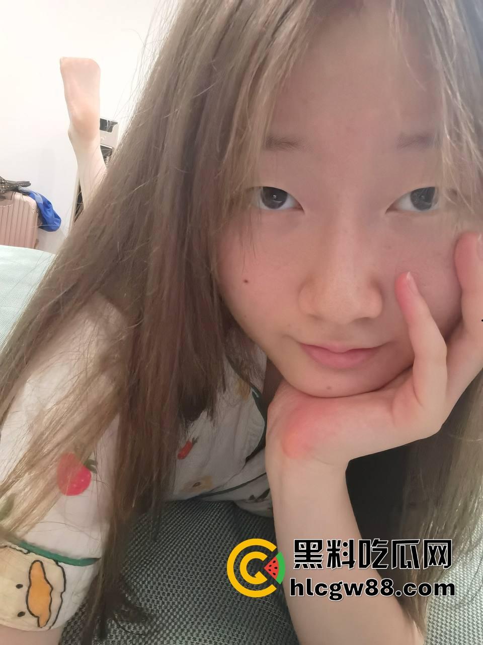 图书馆认识的学姐【宋怡】私下竟是骚浪母狗,背着男友开房放纵,被操到浪叫只求爽,不走心只走肾!-2