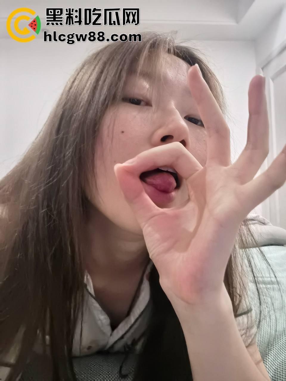 图书馆认识的学姐【宋怡】私下竟是骚浪母狗,背着男友开房放纵,被操到浪叫只求爽,不走心只走肾!-7