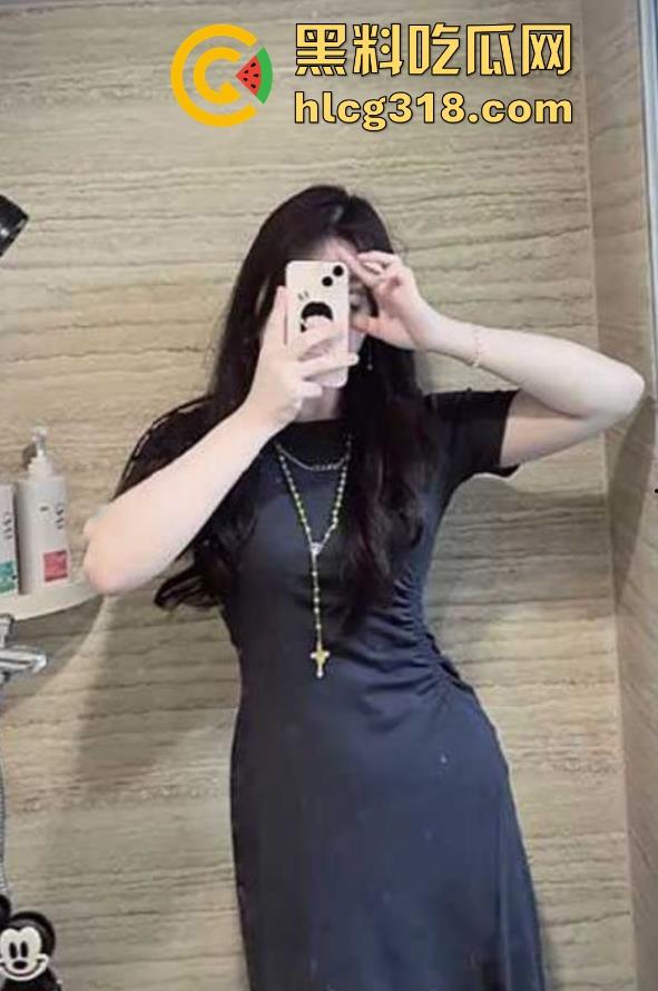 黑龙江工业大学【林琪琪】短发清纯校花,露奶口交私拍,深喉毒龙极致享受,全程主动榨精!-3