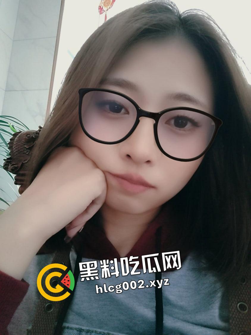 福州已婚少妇网调 巨大黑龙异物塞入到喷尿 蝴蝶逼饥渴喷水 这谁顶得住-1