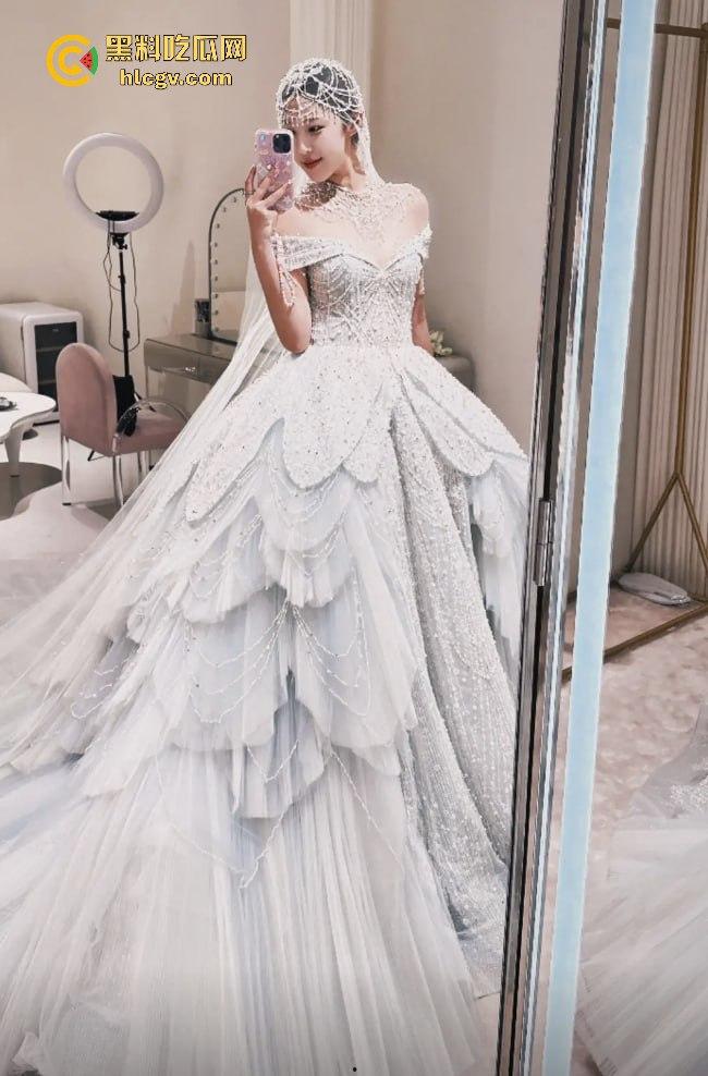 沈阳名媛『赵梓婷』抖音炫富擦边,却被曝遭大哥暴力输出,网传视频满屏肉便器既视感!-11