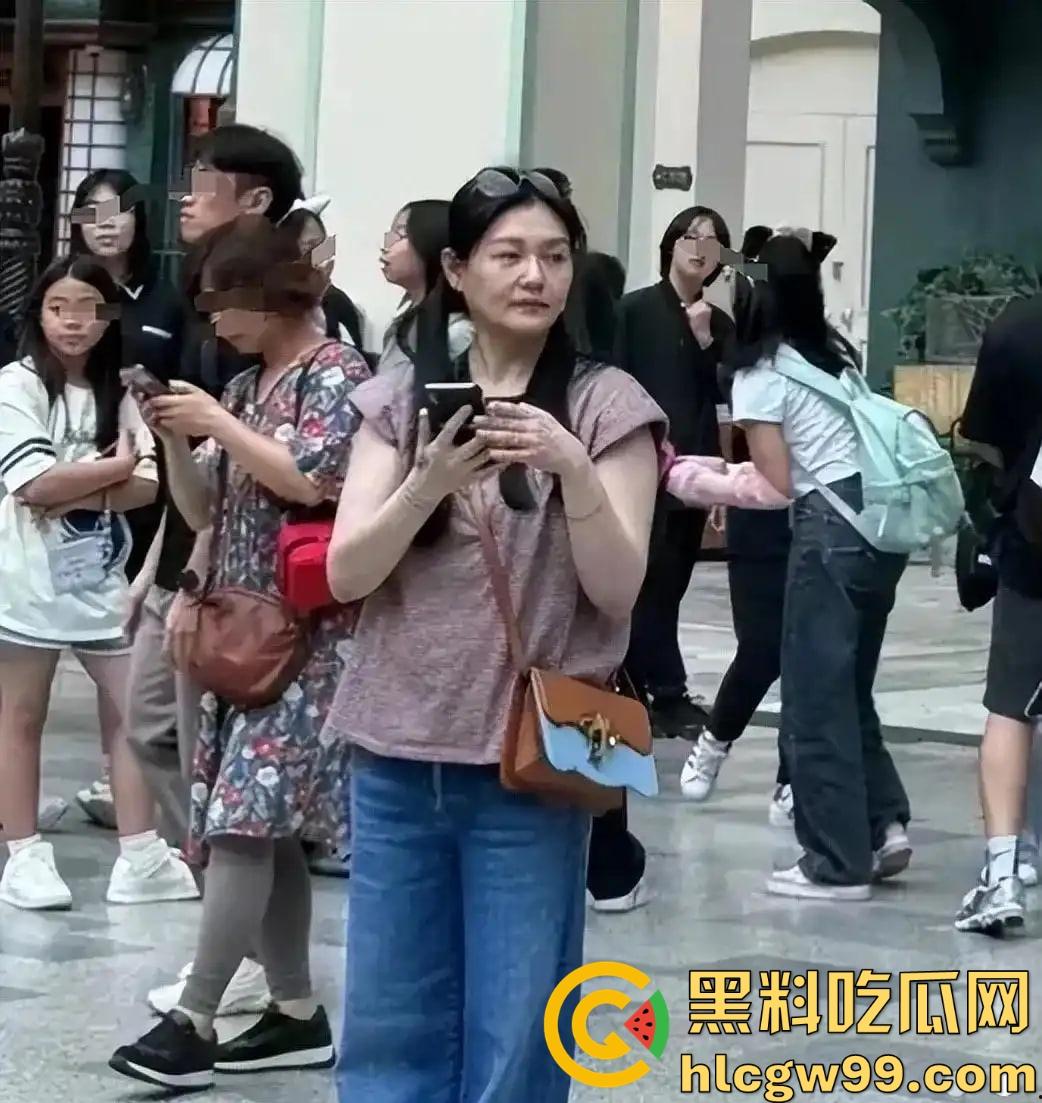 娱乐圈大瓜!大S因肺炎不治身亡多年病痛折磨,长期服药终究难逃噩运,台媒确认死讯,家属泣不成声!-8