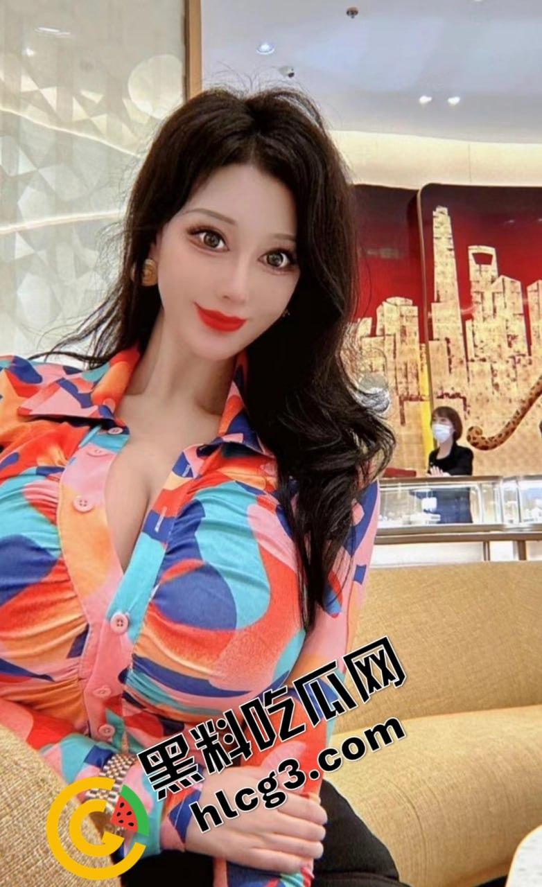 快手微博女神『芷仪宝』大哥私拍视频外泄!1对1露点抠逼喷射自慰视频意外流出,欧洲翘臀让哈登都甘拜下风!-2