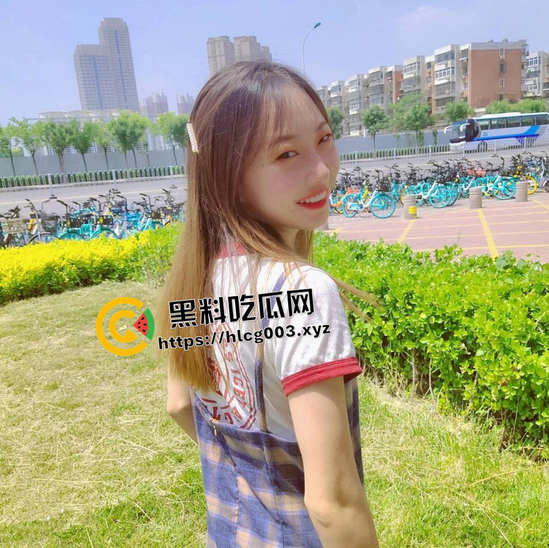 天津工程职业技术学院【王昕旭】毕业后私密视频被男友流出 反差嫩妹 制服play 被操爽了还害羞-3