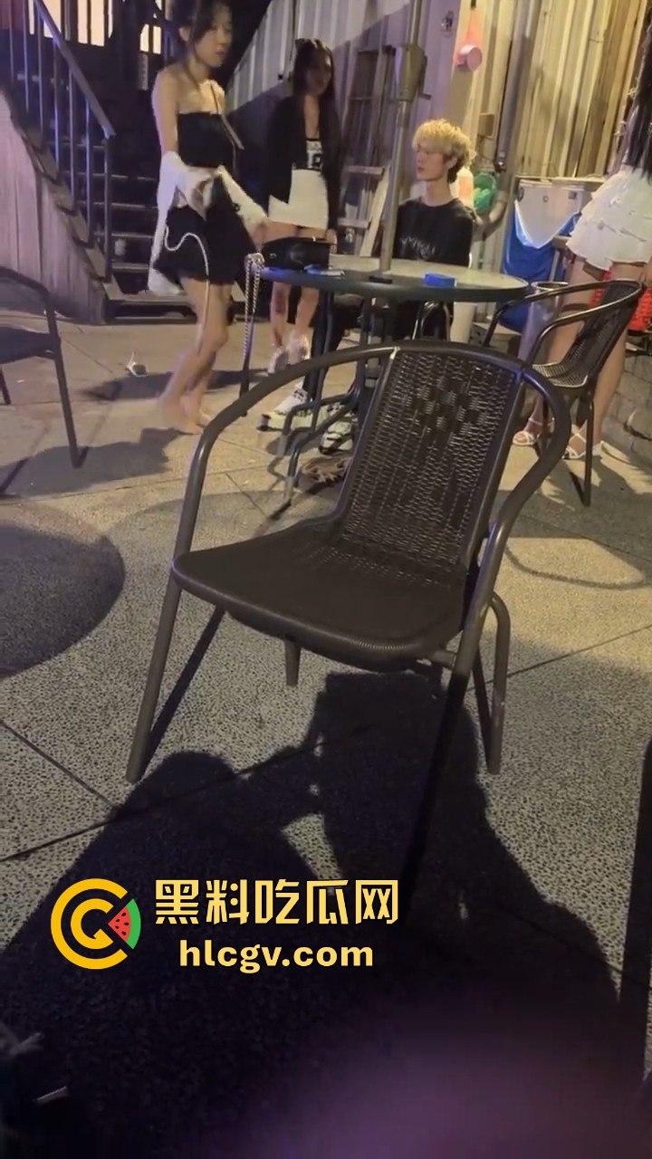 台中妹子与黄毛的爱恨情仇！情深似海，反目成仇的狗血戏码！-1